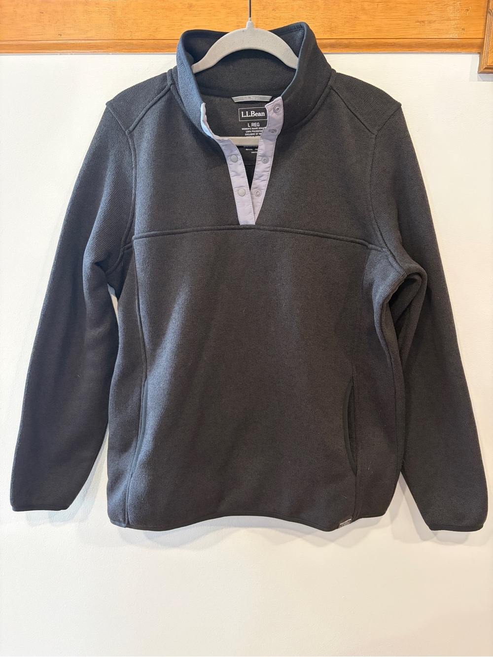 L.L. Bean Women’s Black Quarter Snap Pullover Jacket - Large